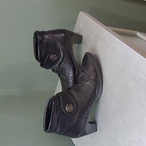 Ankle boots